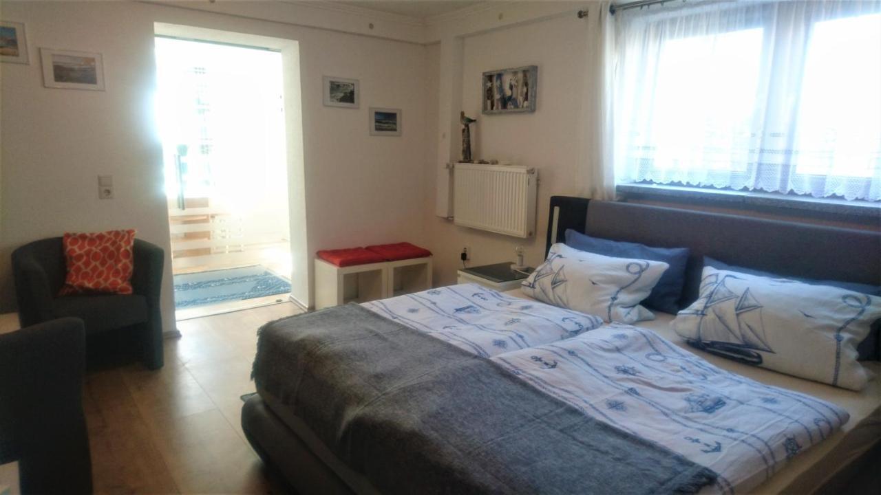 Ferienwohnung Neuensien Sellin  Luaran gambar