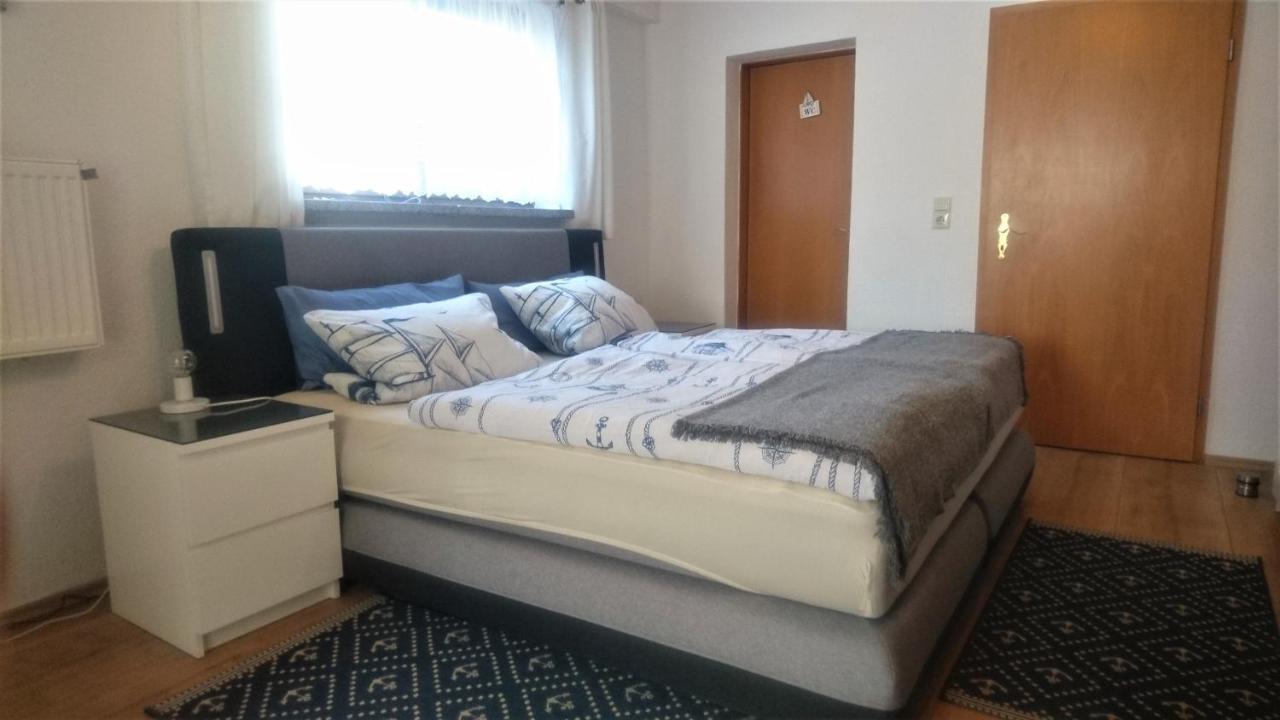 Ferienwohnung Neuensien Sellin  Luaran gambar