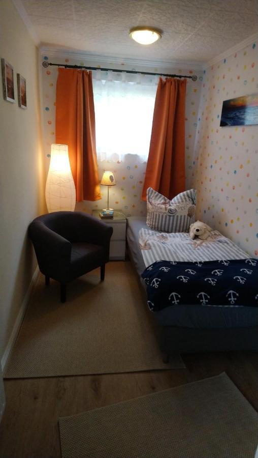 Ferienwohnung Neuensien Sellin  Luaran gambar