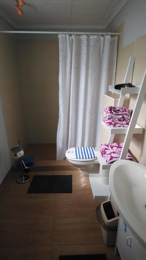 Ferienwohnung Neuensien Sellin  Luaran gambar
